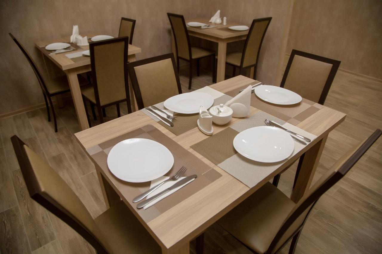 Family Hotel Triston Tbilisi Exterior foto