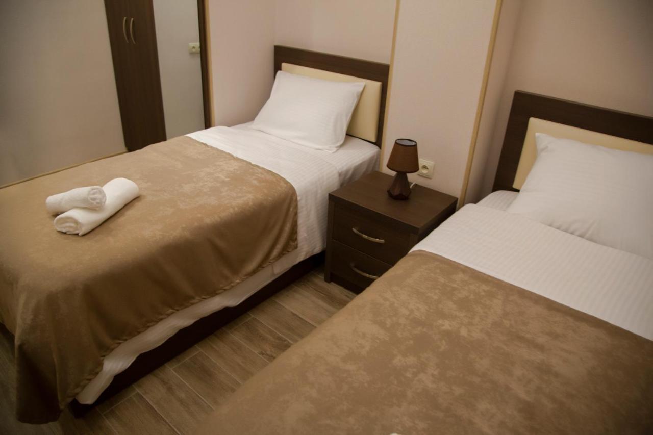 Family Hotel Triston Tbilisi Exterior foto