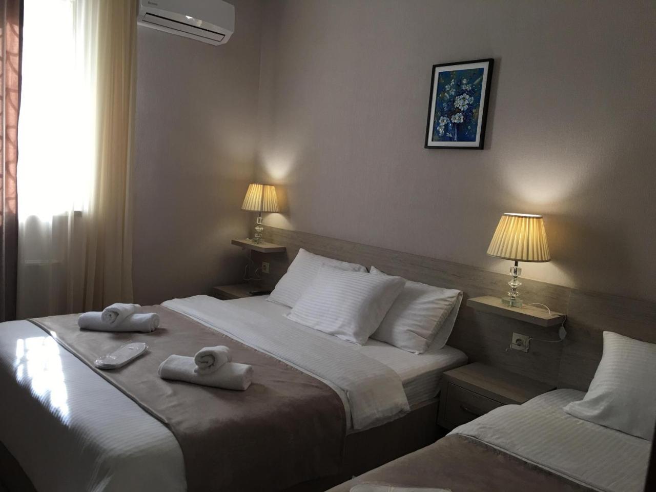 Family Hotel Triston Tbilisi Exterior foto
